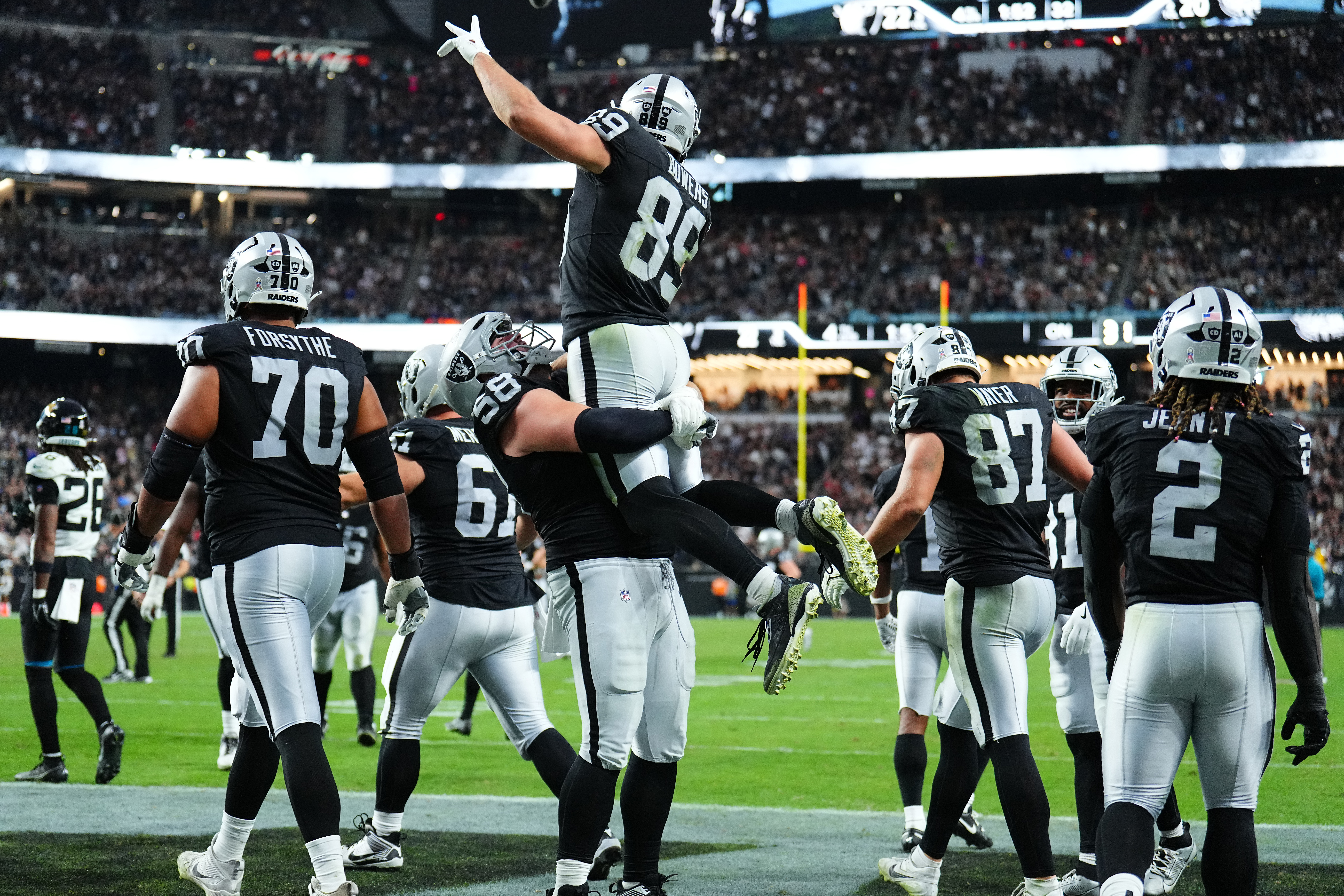 How To Watch Raiders Games Live – 2025 Raiders NFL Schedule + Results