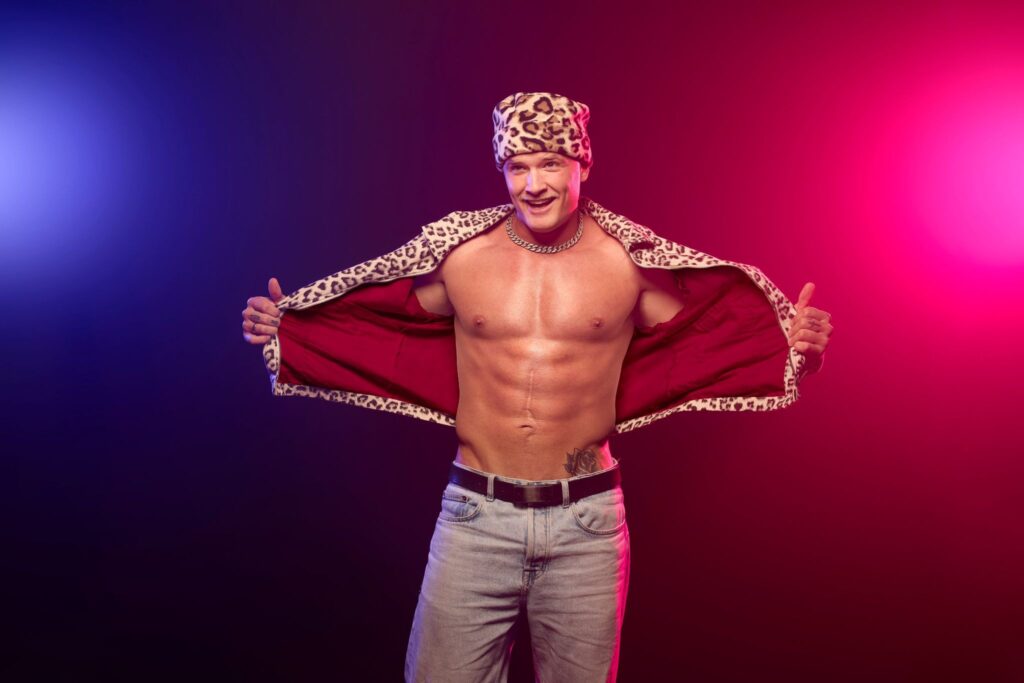 Emmett on Canada Shore Season 1